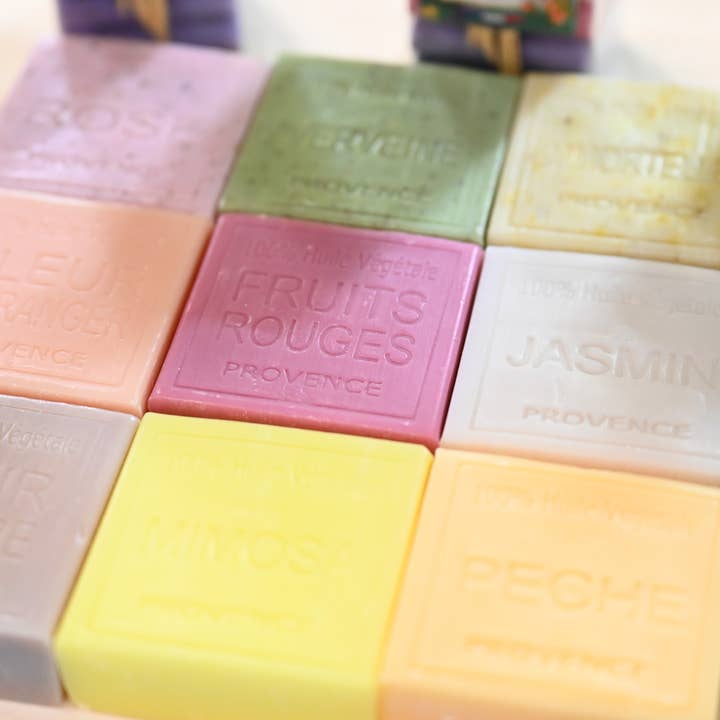 MAITRE SAVONITTO - Wholesale Bar Soap - Savon Savonitto Fig & Olive 100g1