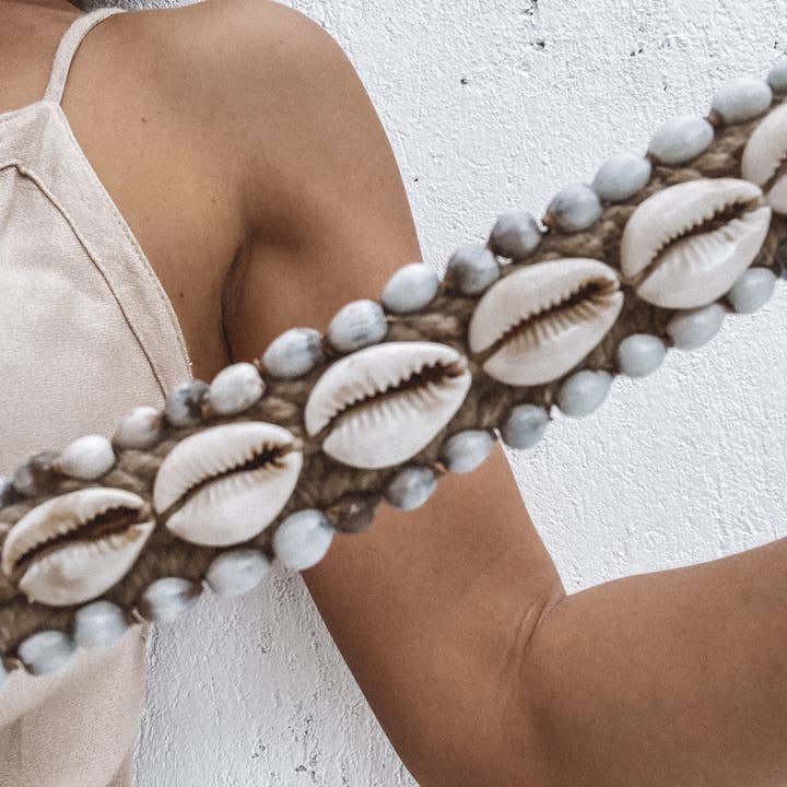 Bonisita - Wholesale Choker/collar - Vintage Cowrie Shell and Seed Choker Necklace from Papua4