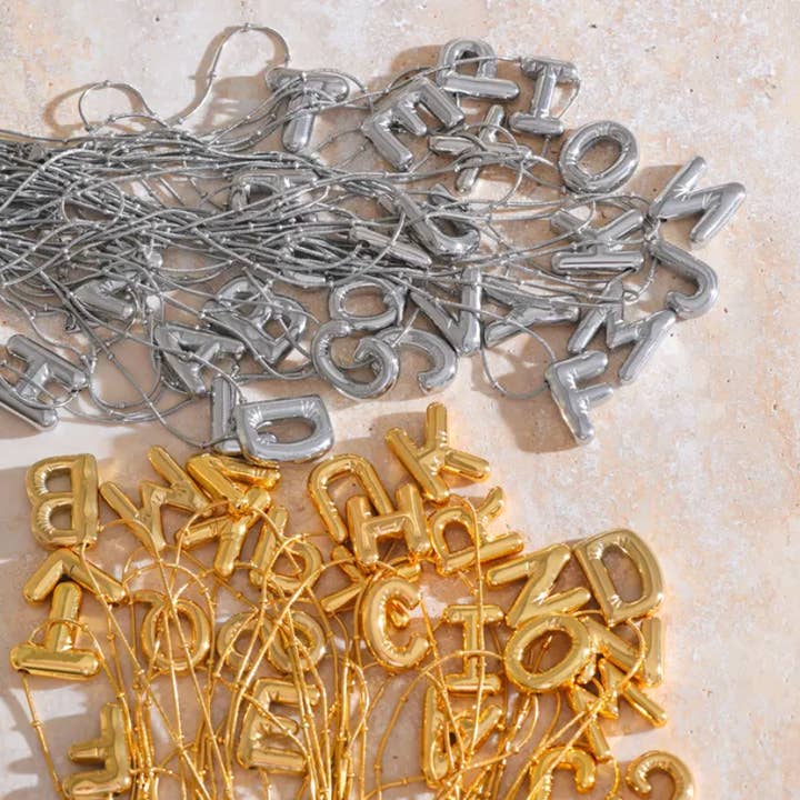 Folie à Trois – wholesale Hänge-/berlockhalsband – Ring mig vid mitt namn HALSBAND