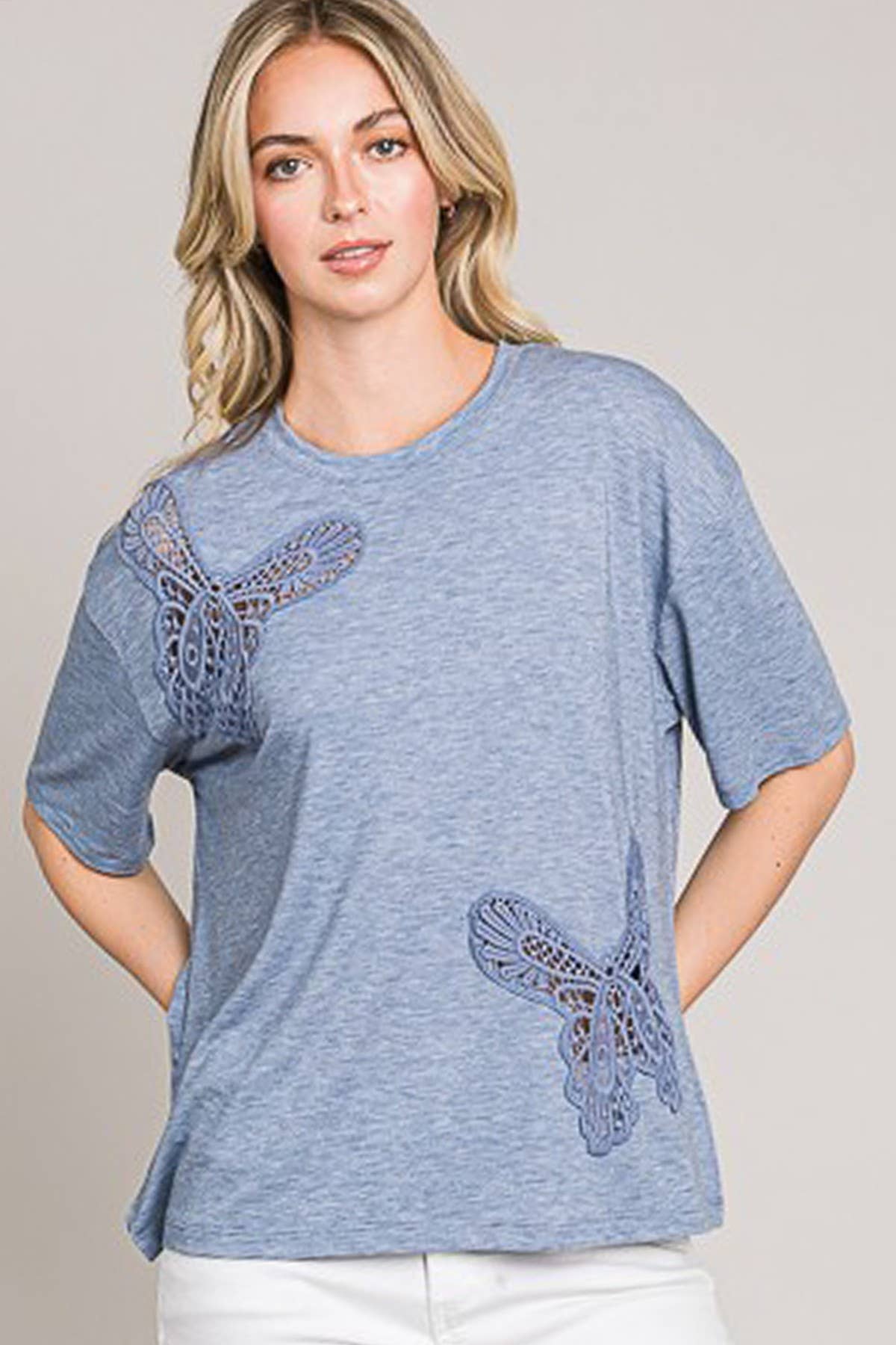 Cerule - Wholesale Gebreide top - Dames - Uitgesneden oversized gebreide top met vlinderprint15