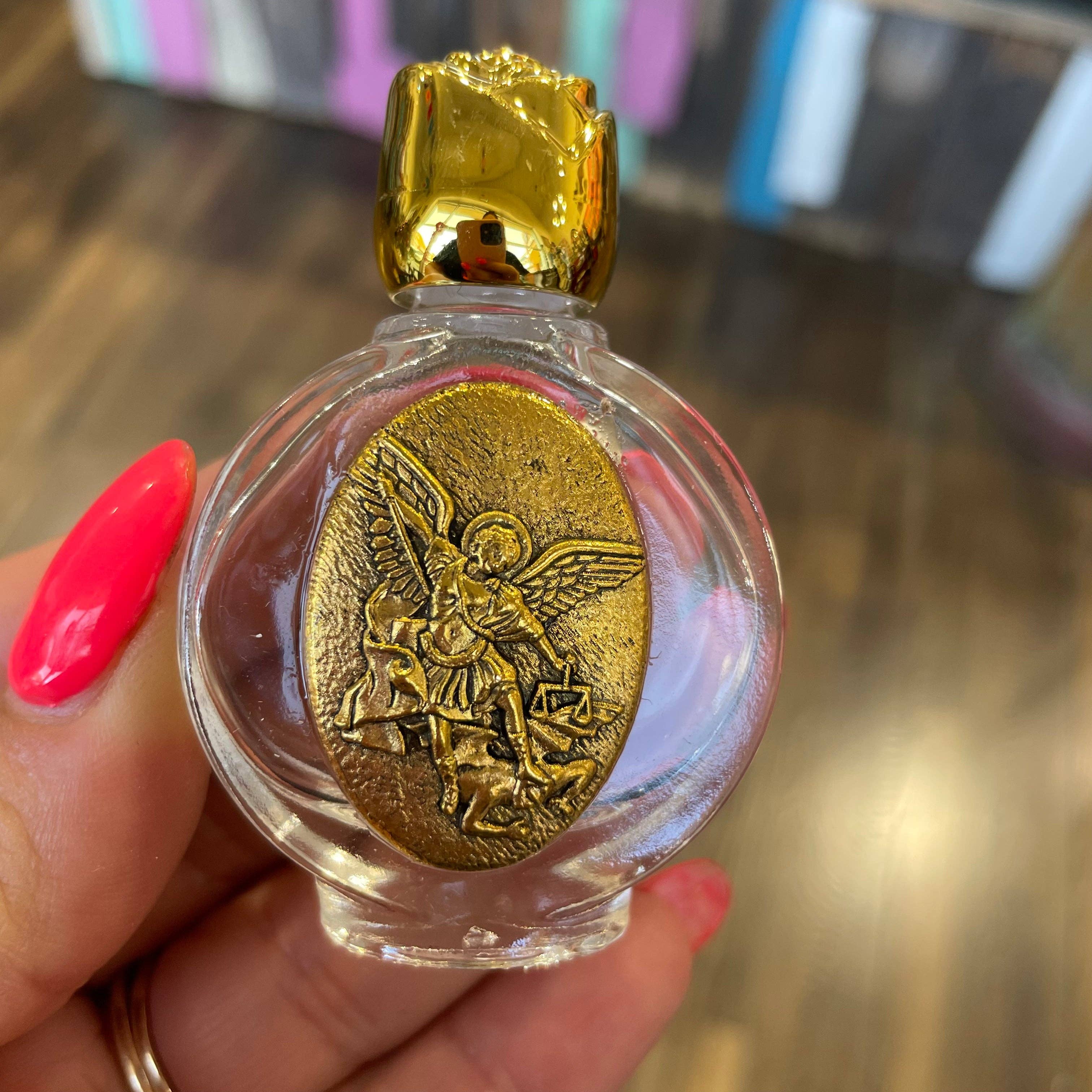 Love and Honor Jesus LLC - Wholesale Water Bottle - Glass Holy Water Bottle5