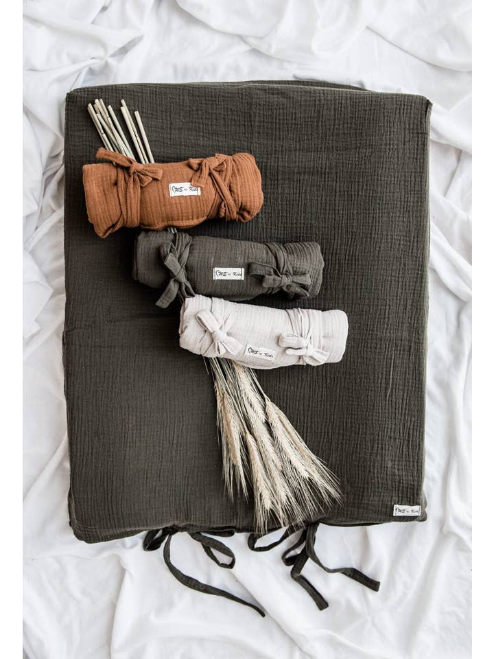 We Call It Love – Cobertor de cama - Crianças e bebés por atacado – Puslepude betræk - Køb lækkert vaskbart betræk til puslepude her3