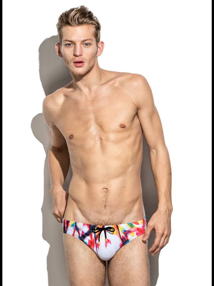 HELLO Beachwear - Pulsation Swimbrief Herrenstyle Sommershort für den Großhandel von Holas Beachwear