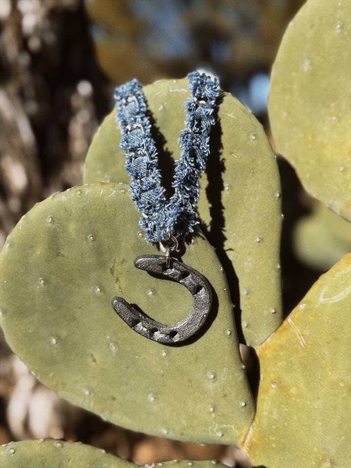 Colar "SONHOS DE GANGA" por atacado de Little Filly