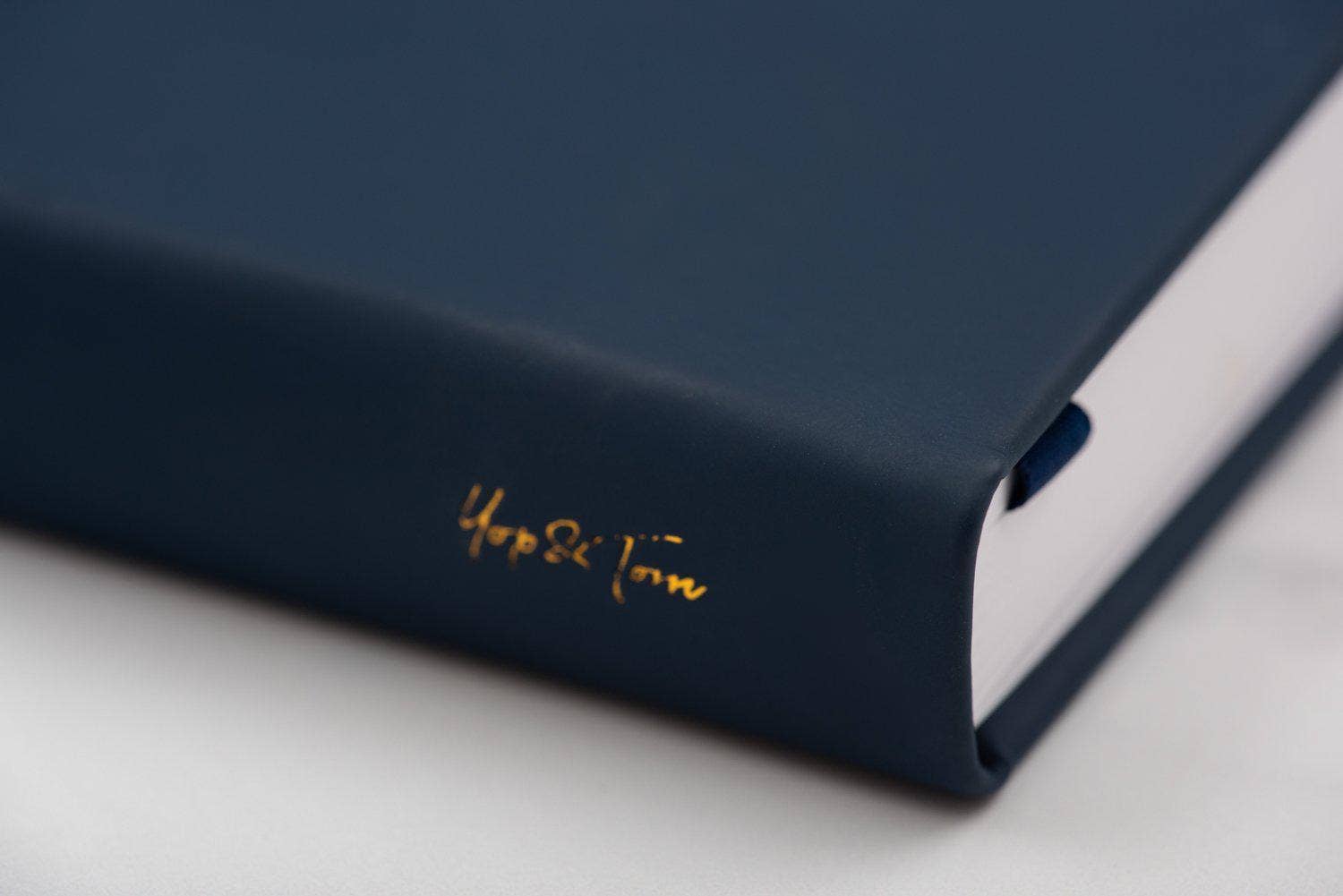 Yop & Tom | Journals, Notebooks & Planners - Vente Journal intime - Journal à points Lune & Étoile | Papier extra épais Cuir végan3