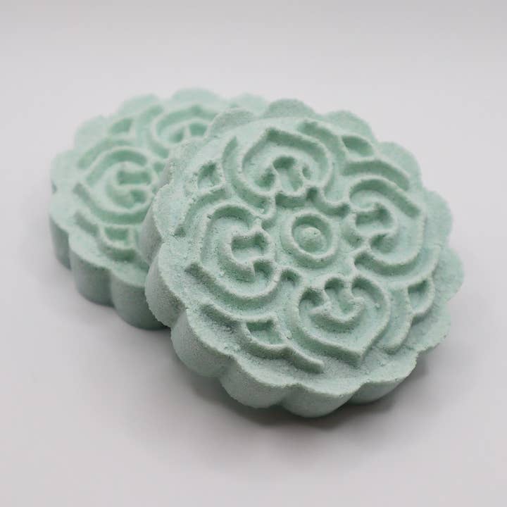 Eucalyptus Shower Steamers - Pack of 4, 170 g/6 oz for wholesale by Essential Fizz