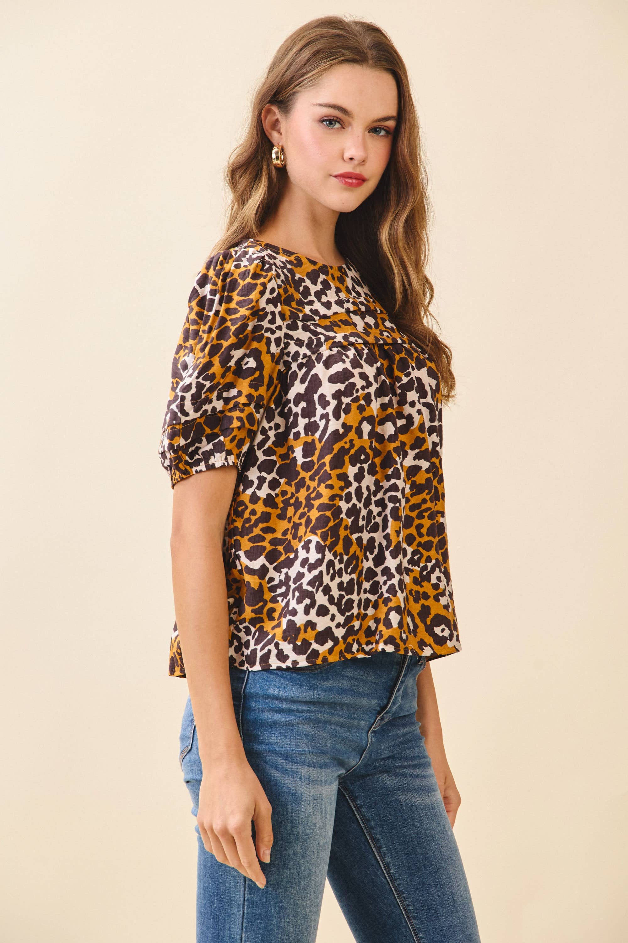 TCEC - Wholesale Blouse - Women's - CT9173-Cheetah Print Pleated Yoke Line Top2