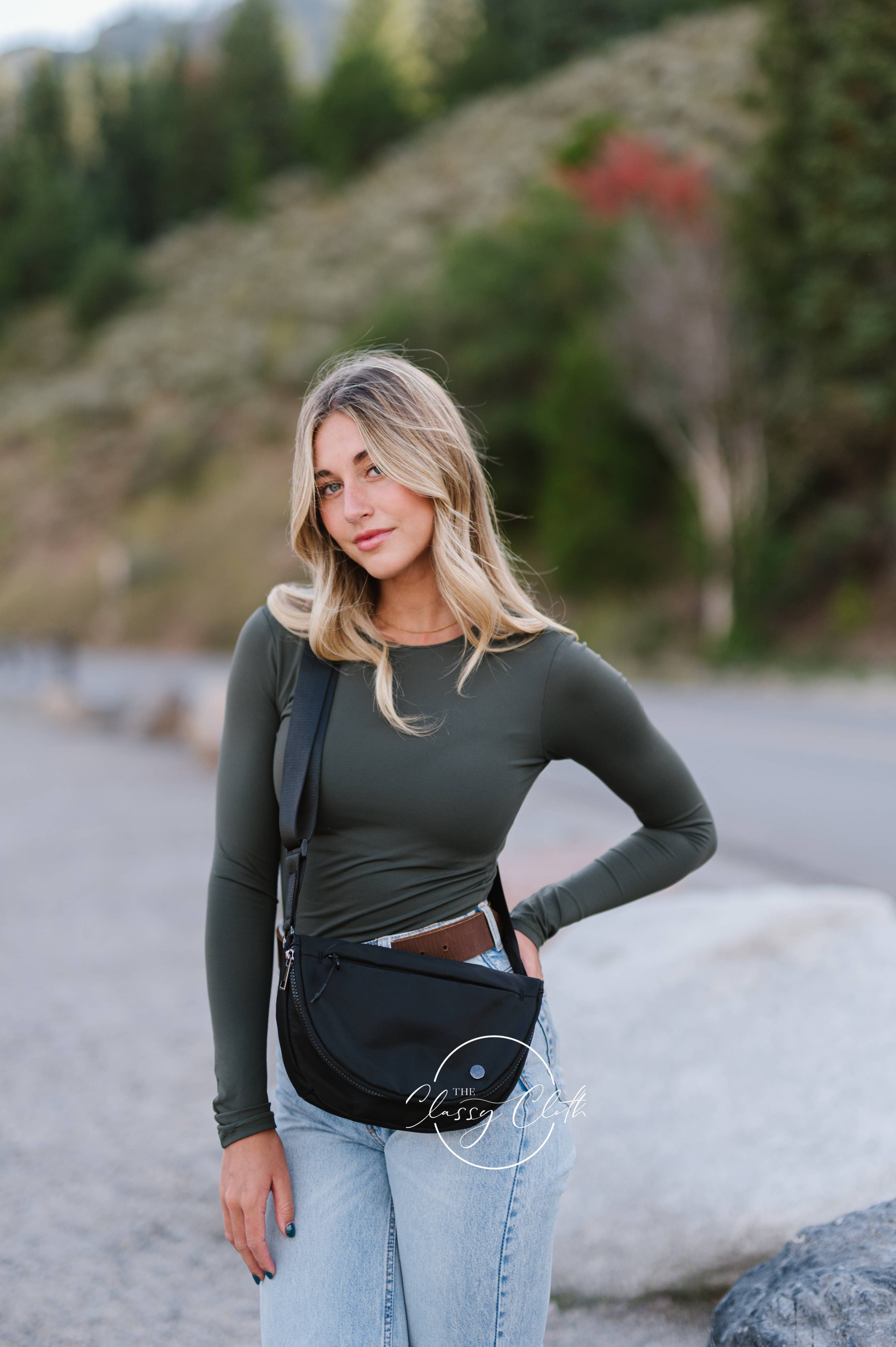 The Classy Cloth WS – Pochete - Mulher por atacado – Saco Margot Moon Cinto - Preto RTS6