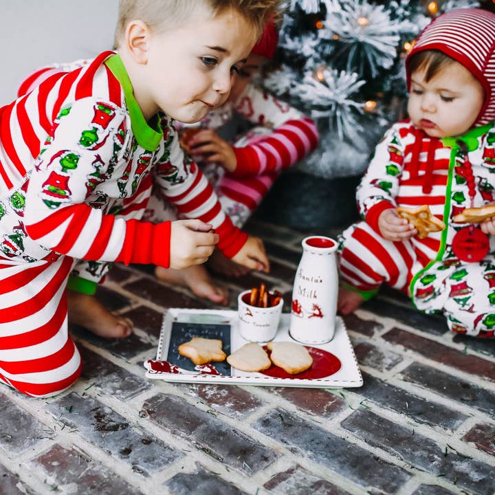 Child To Cherish® - Wholesale Christmas decoration - Santa's Cookie Platter with Cutters10