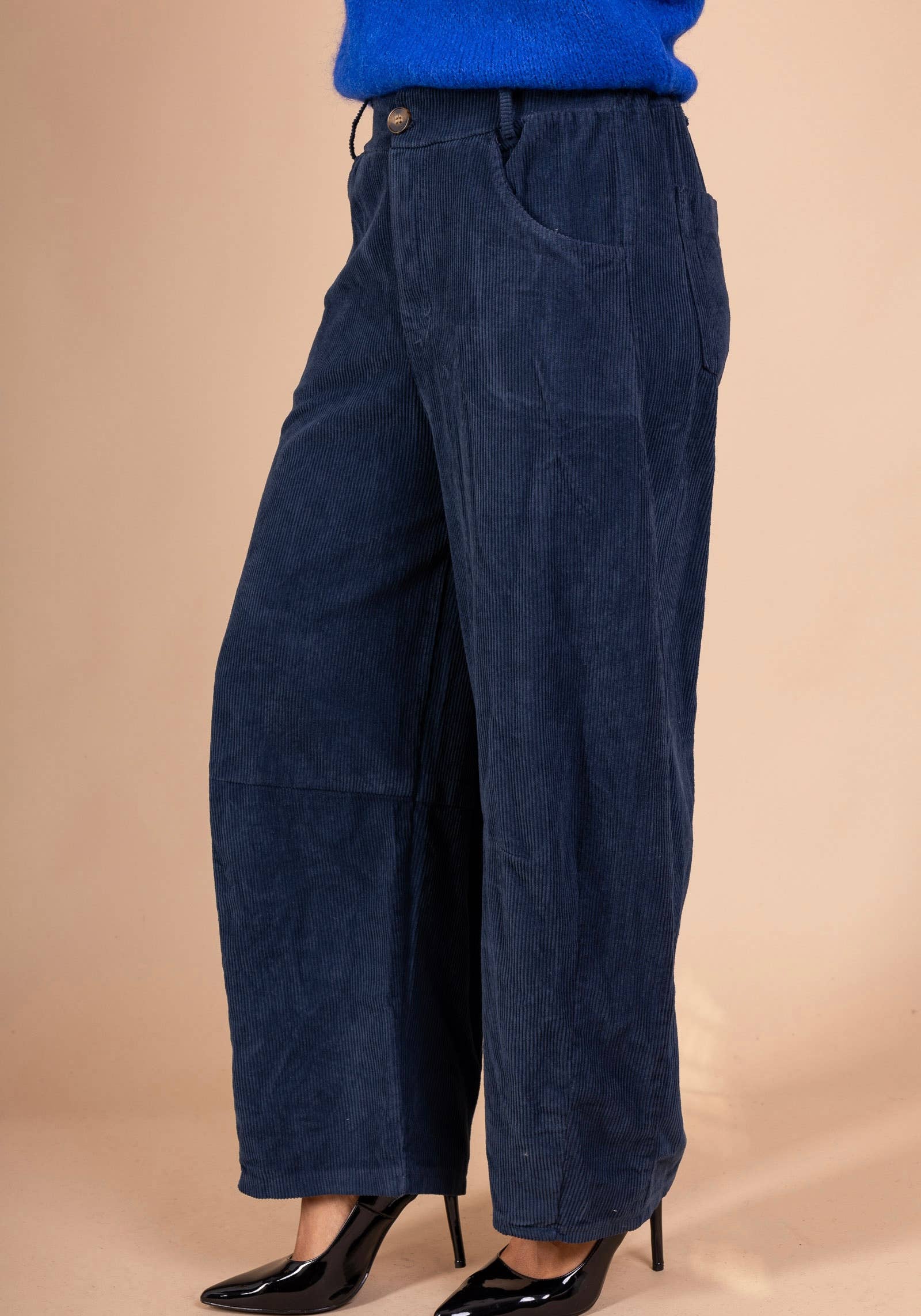 LINEN & COTTON HOUSE - Wholesale Pants - Women's - 77503 VELVET TROUSERS WITH POCKETS, IN COTTON9