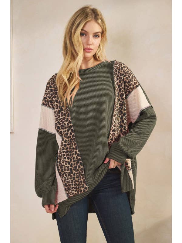 HEIMISH - Wholesale Tunic - Women's - ET7988-12 LONG SLEEVE COLOR BLOCK ANIMAL TOP