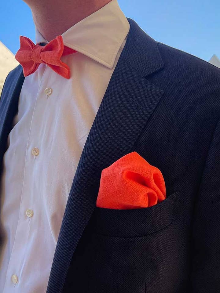 Pochette Su Misura | Cerchiamo Il Tessuto Perfetto Per Te per la vendita all'ingrosso da parte di Sir Walter