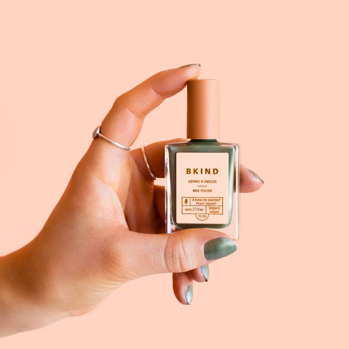 BKIND - Wholesale Nail Polish - Vegan & 21-free Nail Polish - S'pas chaud