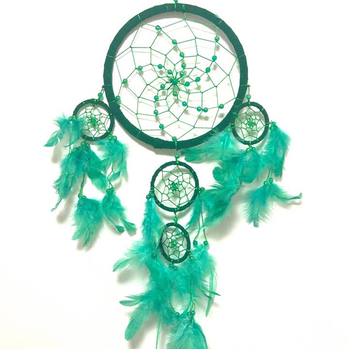 GROTE RONDE DROMENVANGER VAN GROEN LEER IN SUÈDE voor wholesale door The Perfect Gift Shop UK Limited