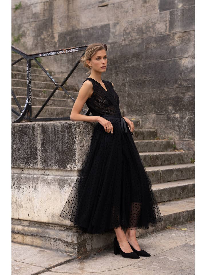 CHOKLATE PARIS - Wholesale Blouse - Women's - Semi-sheer lace stretch top - 810018