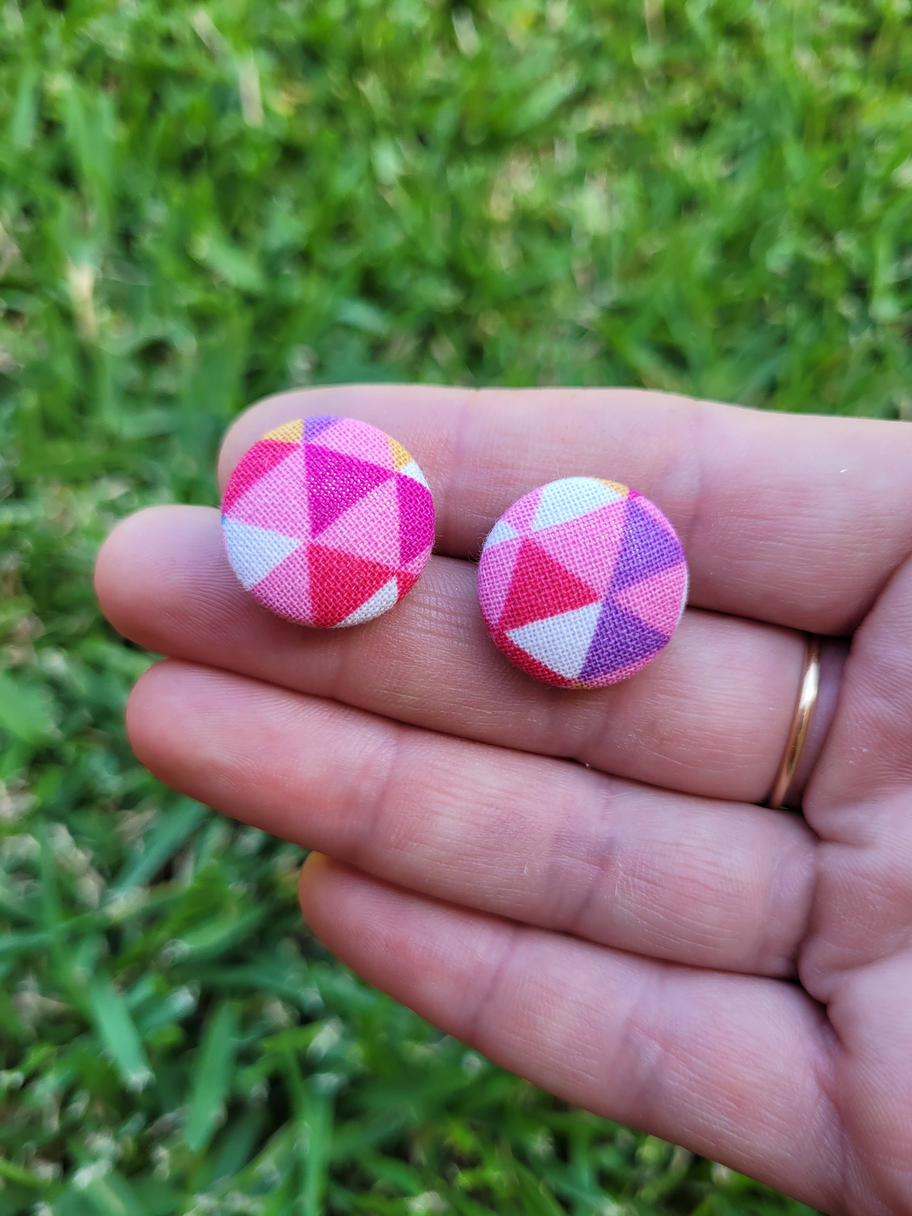 Samantha's Studio - Wholesale Stud/post earrings - Abstract Pink Button stud earrings