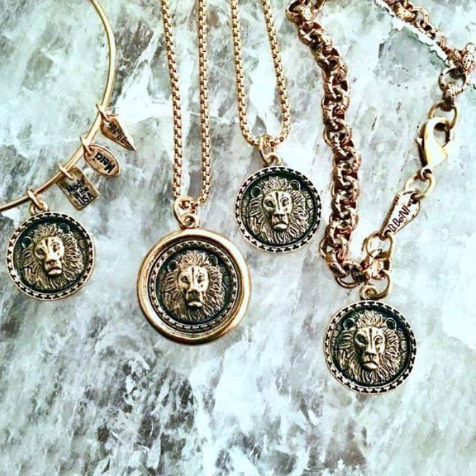 B.BéNI® Christian & Jewish Jewelry – wholesale Pendant/charm necklace – Intrépide Lion Coin Necklace7