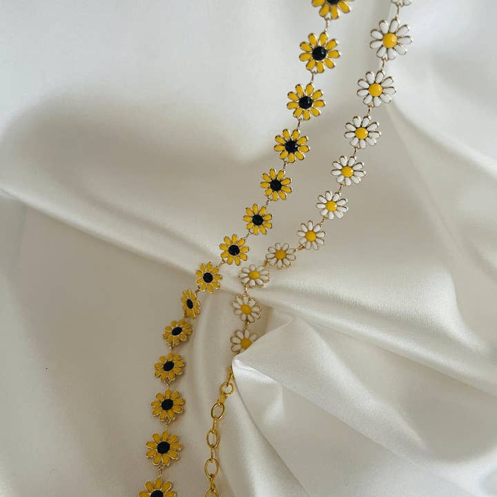 Enamel Daisy Flower Chain Necklace - Modern Gold Layering Ne for wholesale by Hudson and Birch