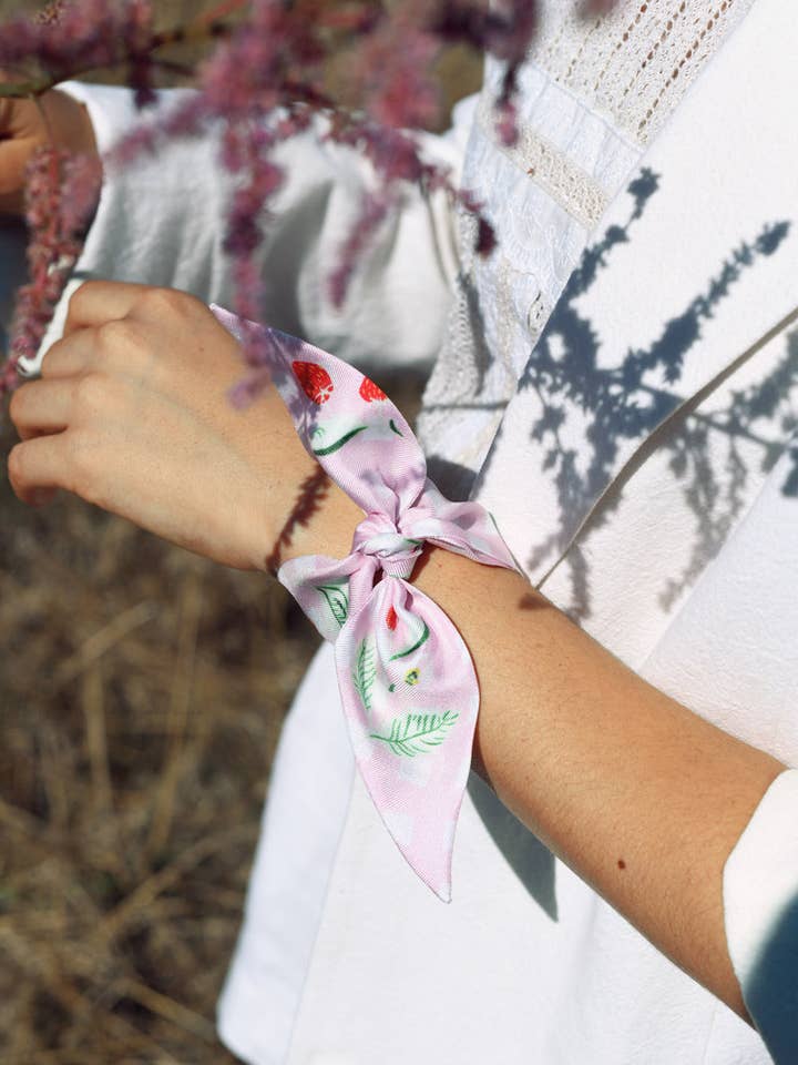 Armband aus Seide mit Chantilly-Erdbeeren für den Großhandel von Petitjean Paris