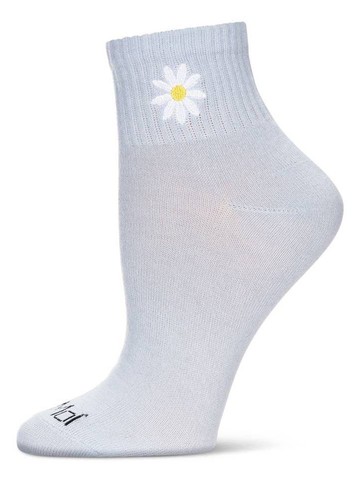 Daisy Embroidery Athletic Quarter Sock for wholesale by Infinity Classics International Inc.