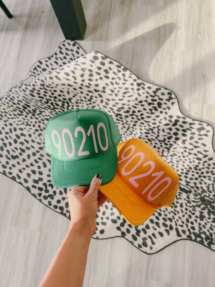 Casquette Trucker à Impression Gonflée avec Code Postal Personnalisé pour la vente par DigitalxCowgirl