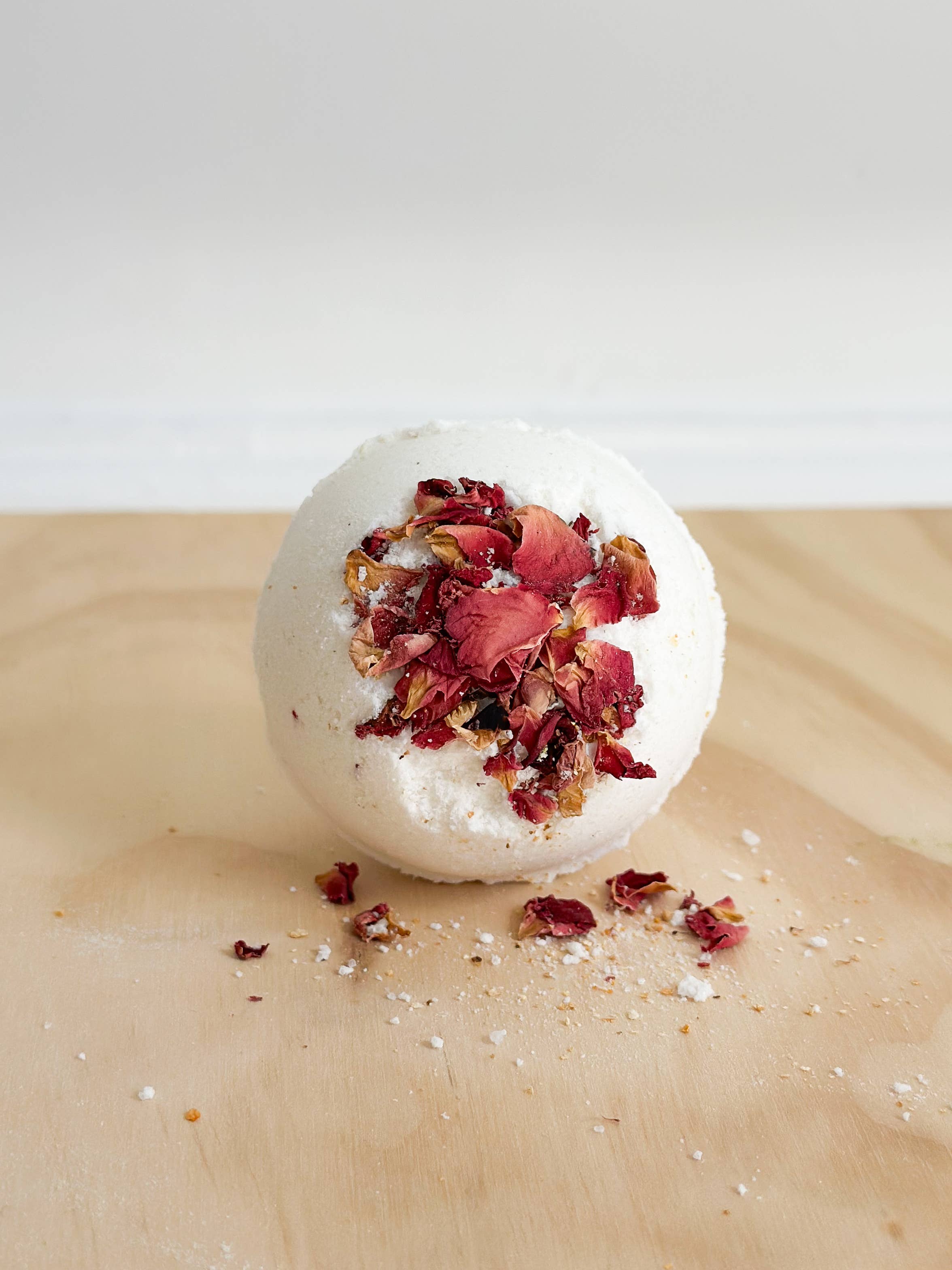 Only The Good Stuff UK - Wholesale Bath Bomb/Fizz - Botanical Bath Bombs- Natural & Plastic-free1