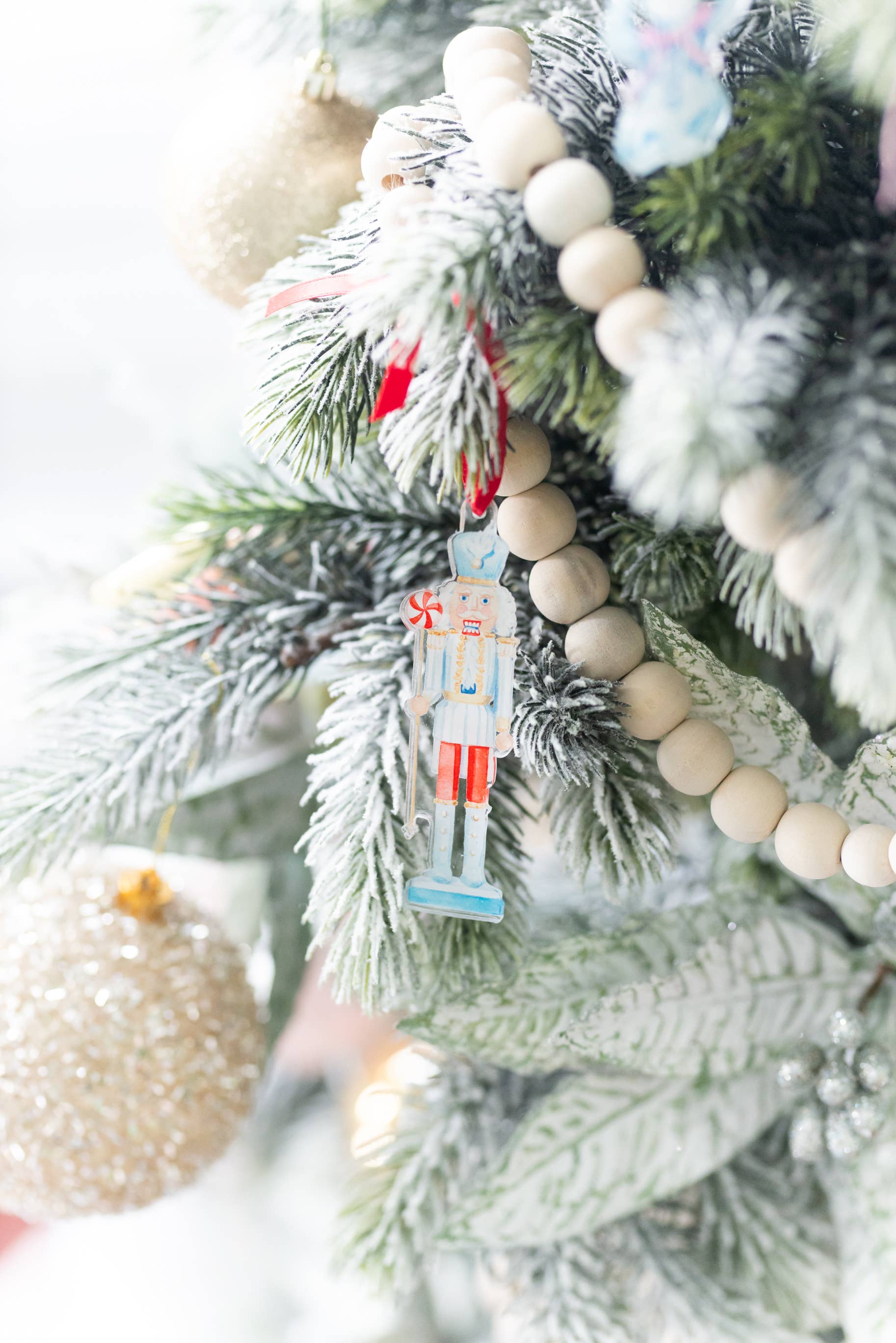 Simply Jessica Marie - Vente Objets de décoration - Ornement Aquarelle Casse-Noisette Bleu et Blanc1