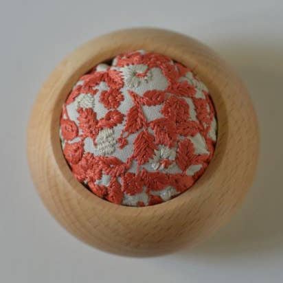 KRSK Almofada de Alfinetes Bordada Morango Silvestre Ten to Sen por atacado de Japacolle — Japan Collections | See Latest News in "About"