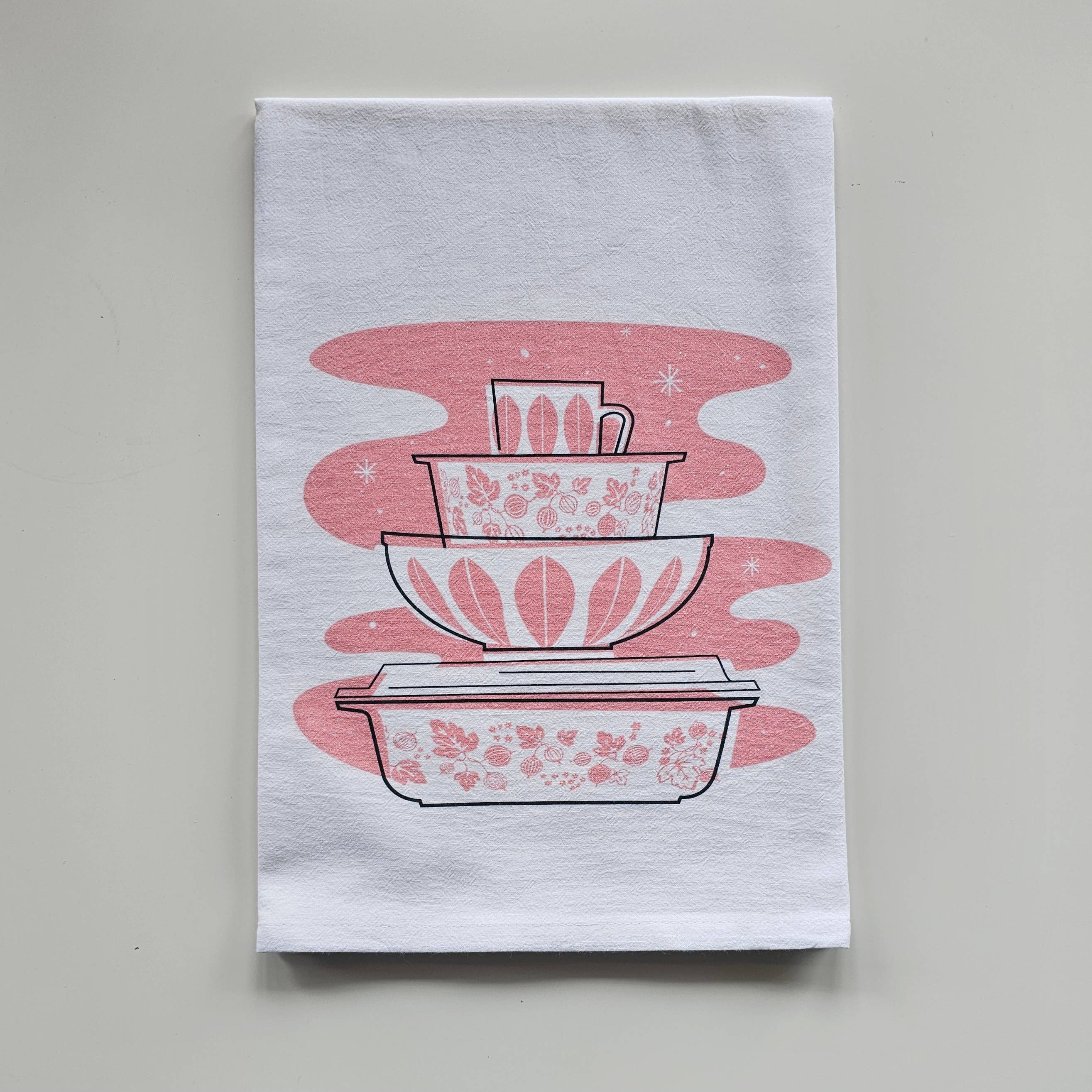 JoRetro - Vente Torchons - Torchon Pyrex - Empilement de Bols Groseilles Roses1