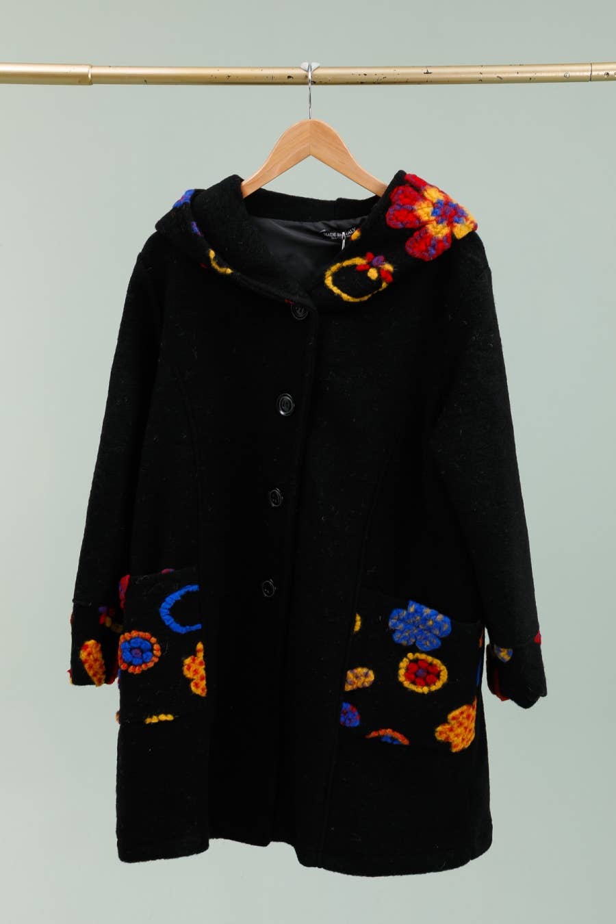 la maison des fibres naturelles – wholesale Rock - Dam – Broderad kappa 99025 80% ull 20% polyester12