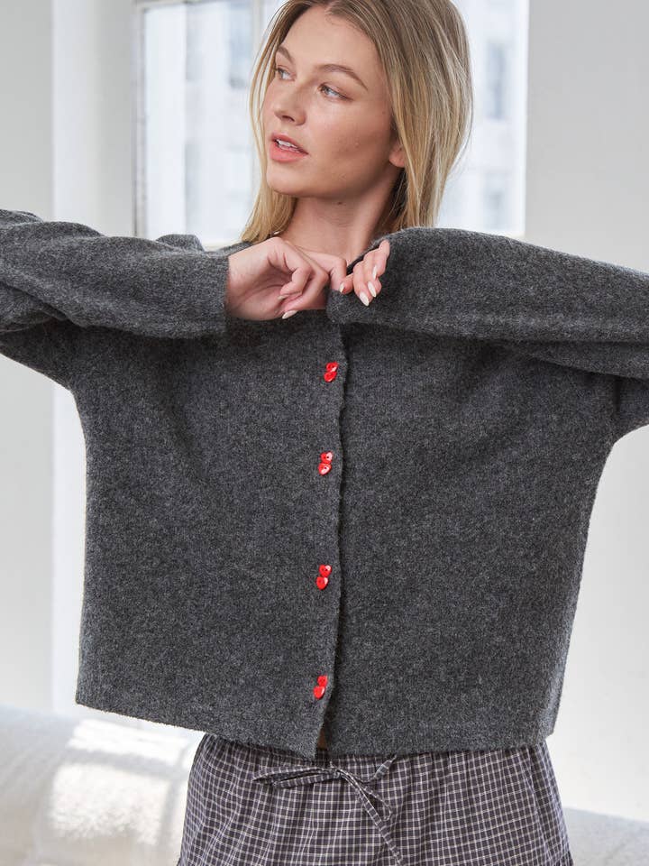 Lovie Gebreid Vest met Hartvormige Knopen voor wholesale door CANDESCENT