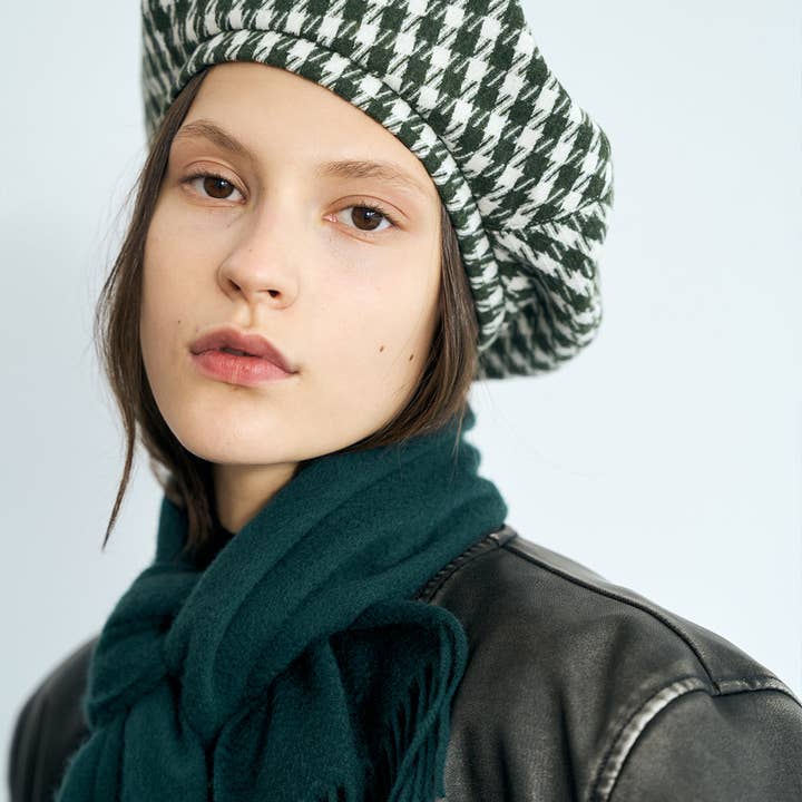 Lost Pattern NYC – wholesale Beret – Unisex – "Houndstooth" Beret Hat - Green1