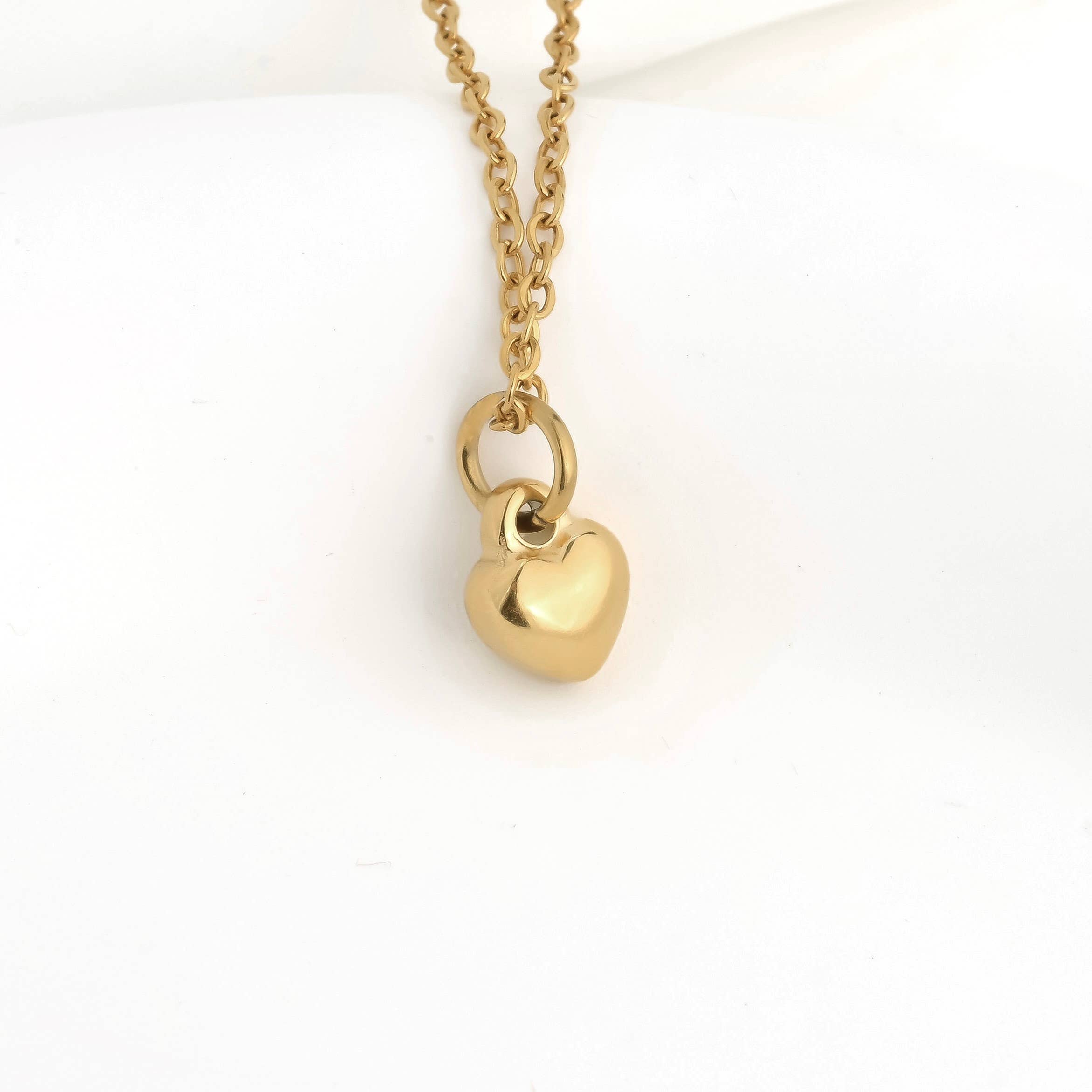 Blueyejewelry - Venta al por mayor Collares con colgantes/abalorios - Collar de corazón dorado - Colgante de corazón sin deslustre9