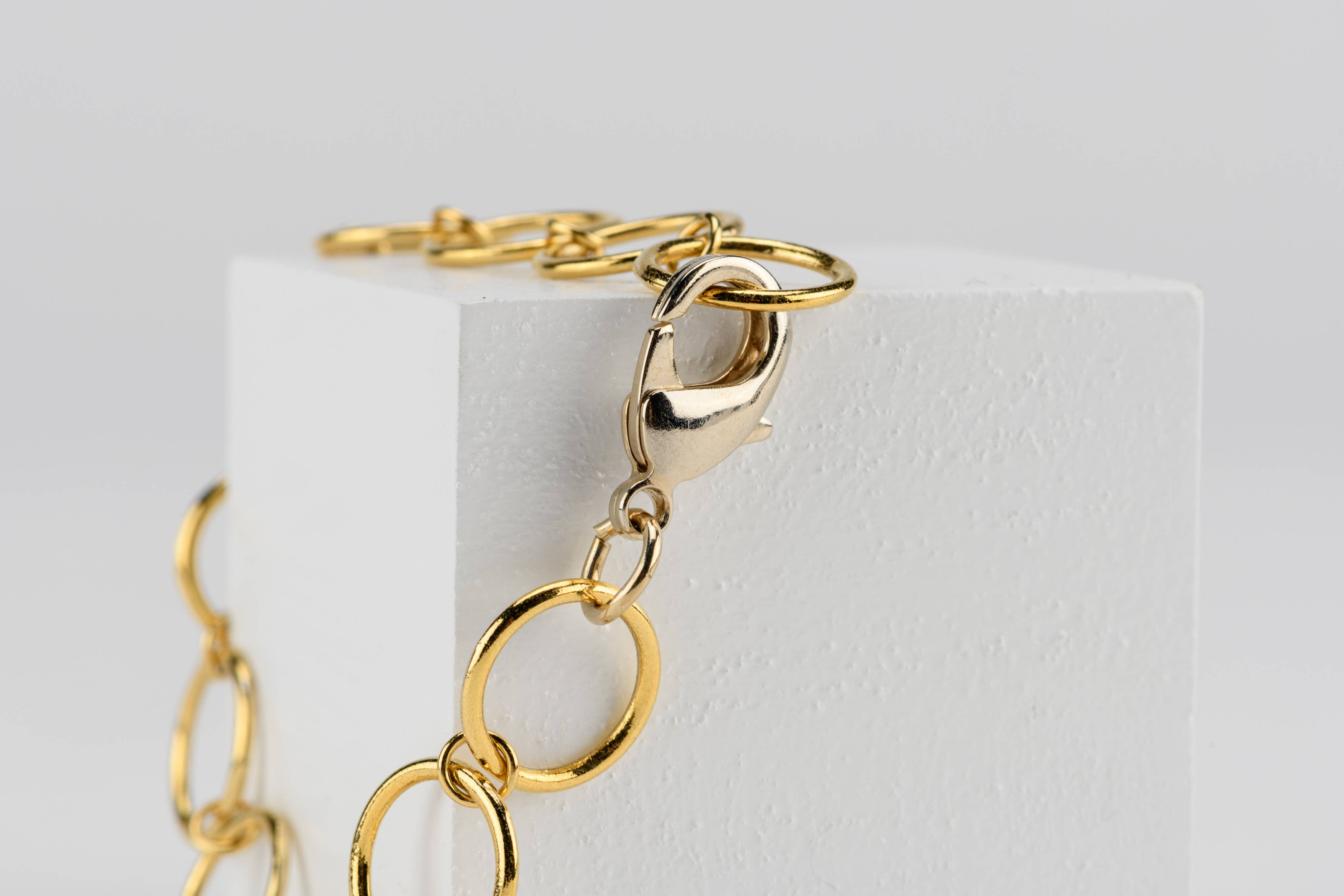 Pyla - Wholesale Hoop Earrings - Artemis2