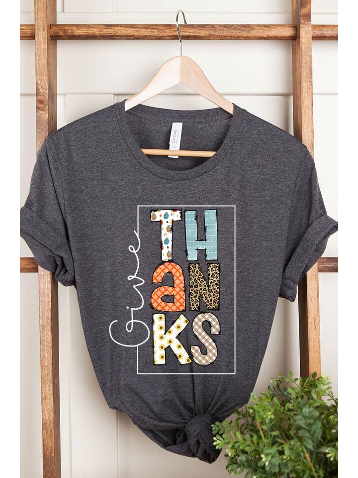 COLORBEAR – T-shirt estampada - Mulher por atacado – DAR GRAÇAS MANGA CURTA UNISSEX6