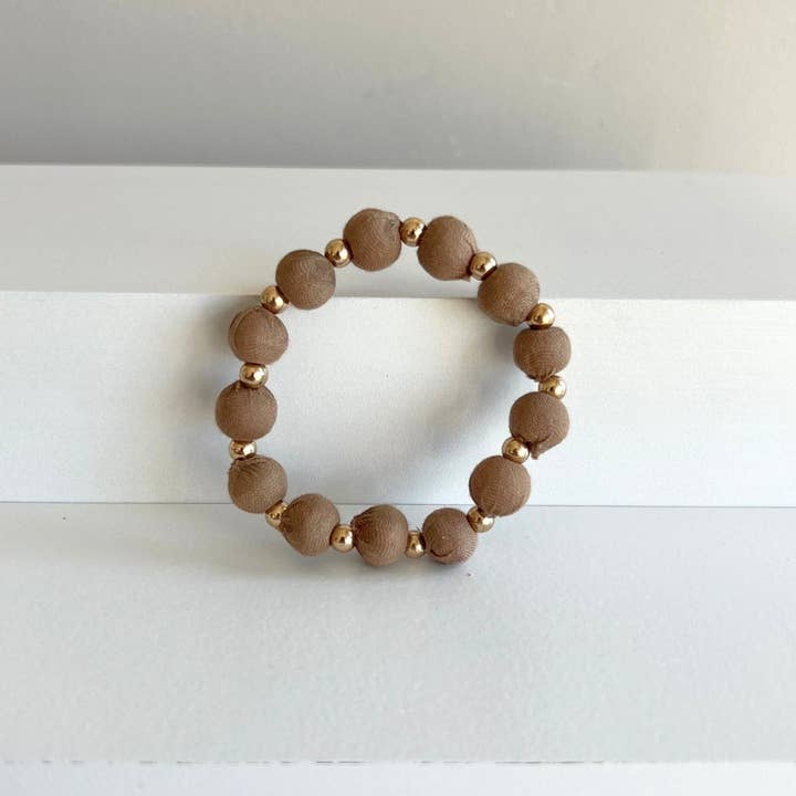 Humble Hilo – Großhandel Perlenarmband – Humble Hilo Sari Schmuck, Textilperlen- und Metallperlenarmband49