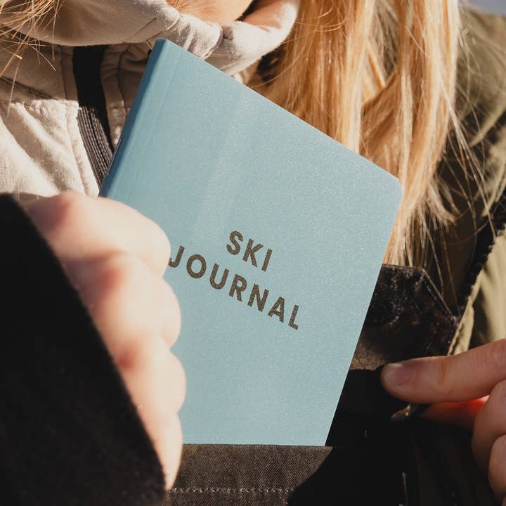 Journal de ski - Suivi d'activité, cadeau pour skieur pour la vente par Wildly Supply Co.