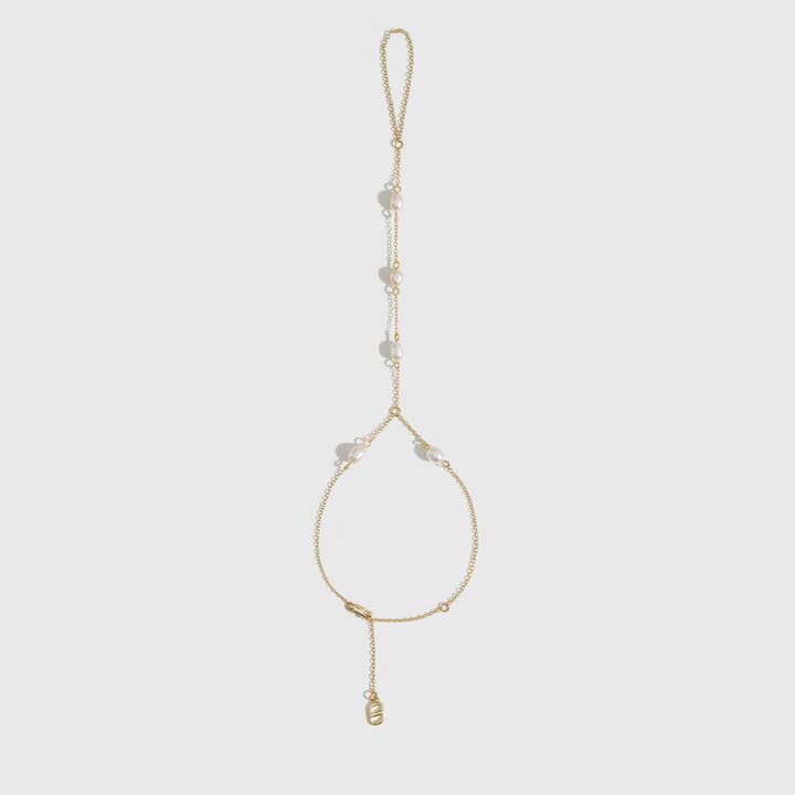 Zarte Süßwasserperlen-Handkette für den Großhandel von DRAE COLLECTION