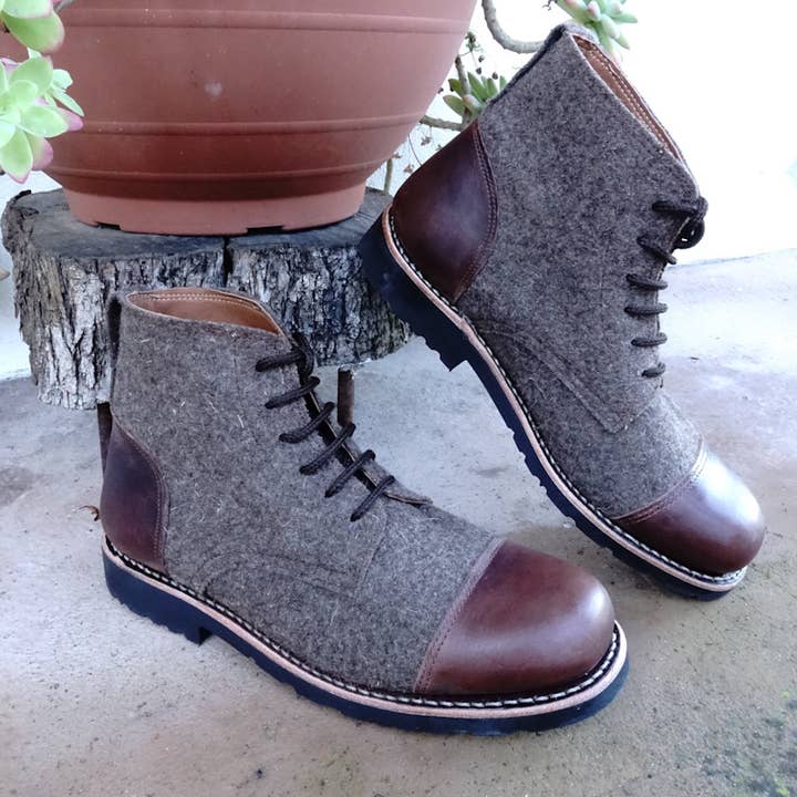 By The Mountain - Portuguese Handmade Footwear - Venta al por mayor Botas - Hombre - Botas con cordones Kamet5