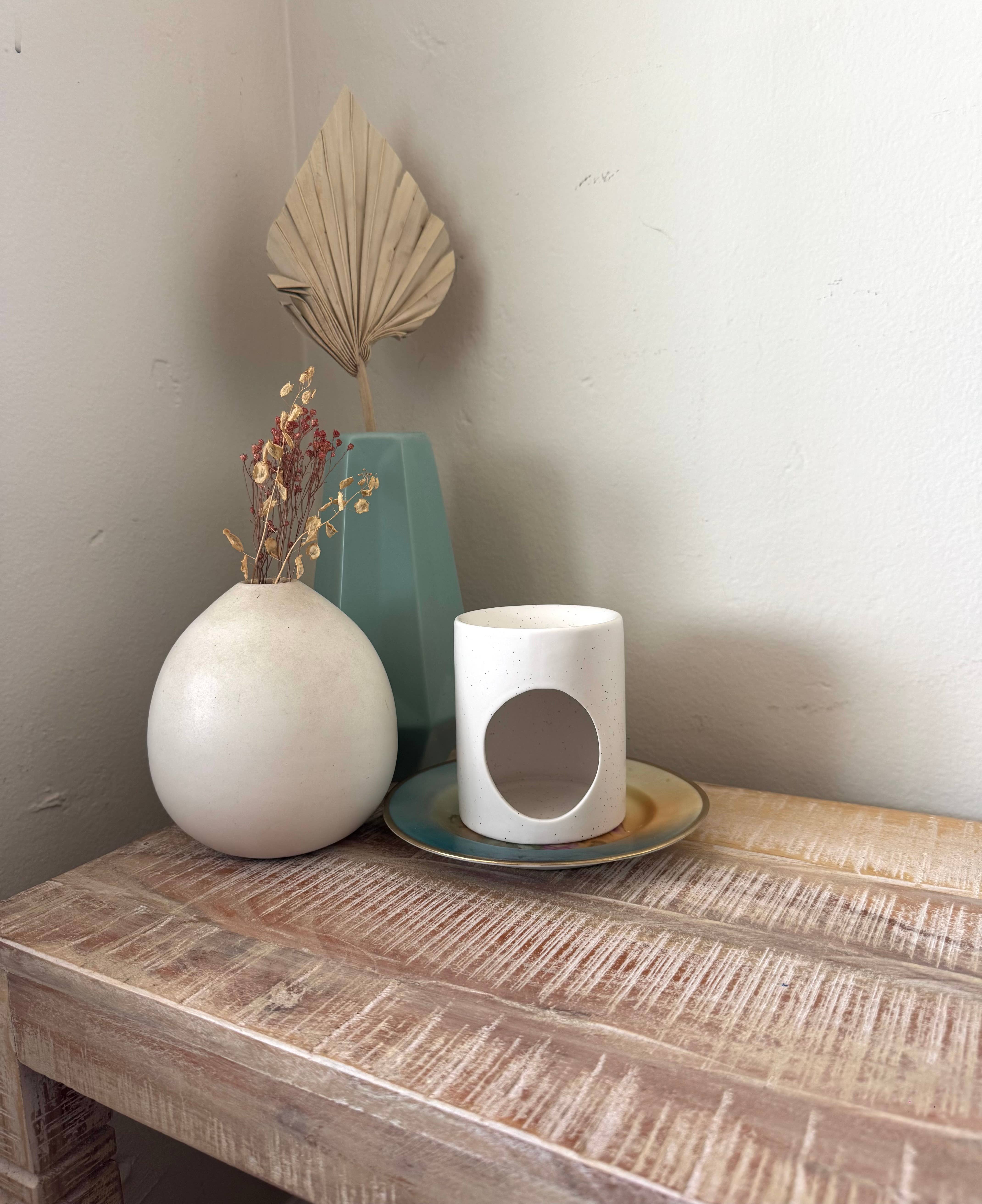 Acute Designs – wholesale Wax warmer – Minimalist Speckled Ceramic Wax Melt warmer3