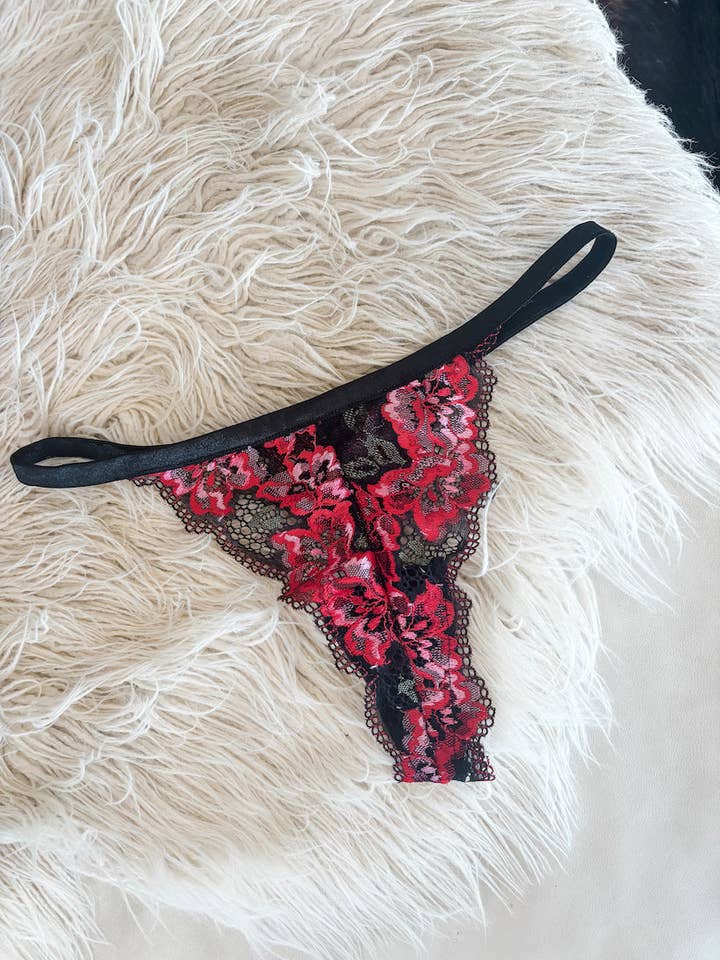 Valentina G Saite für den Großhandel von Kultcha Collective