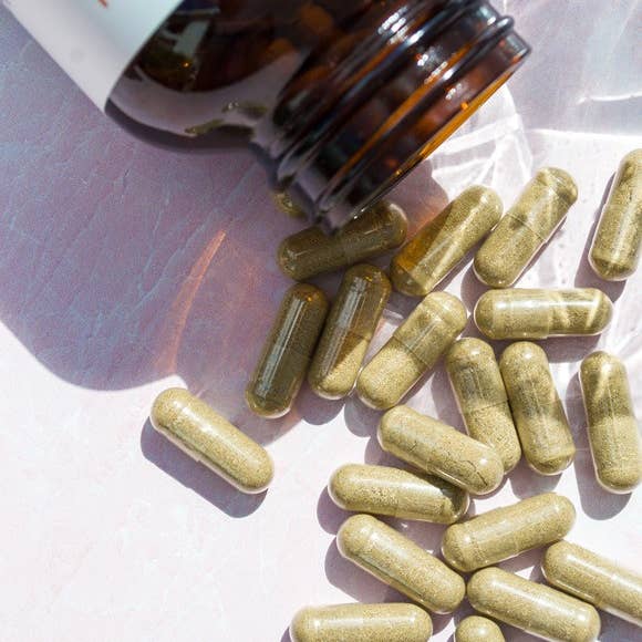 Hush & Hush - Wholesale Oral Supplement/Vitamin - Natural Supplement for Breakouts4