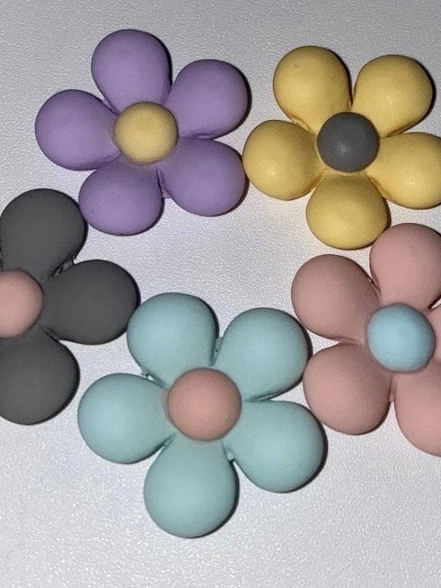 Fleurs Charms DIY 5 pièces pour la vente par ASAP Craft Supplies