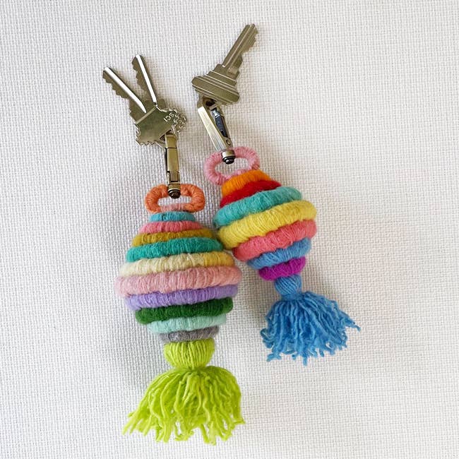 Zero Waste Honeycomb Schlüsselanhänger für den Großhandel von Jenny Krauss