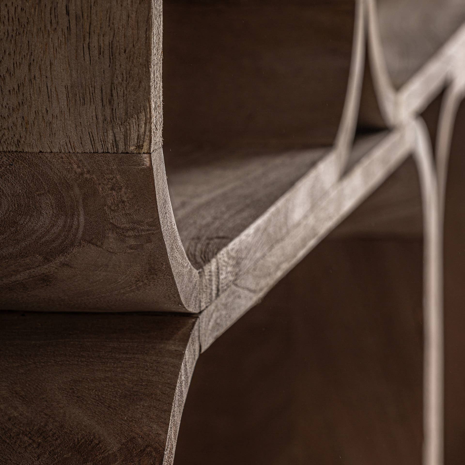 Kodu – Engroshandel Bogreol – Samtidig Grid-reol i mangotræ i brun3