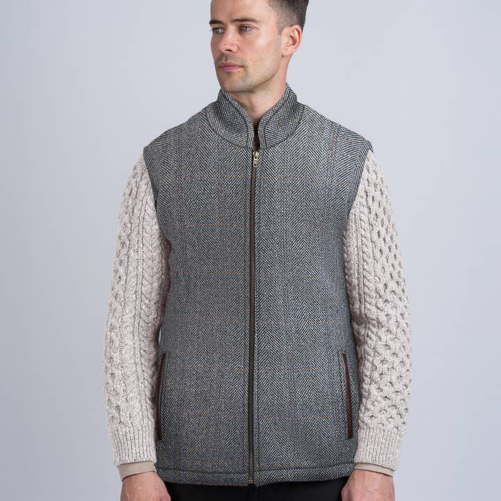Grijze Jacht Shackleton Jas Natuurlijke Kabelgebreide Mouw voor wholesale door Celtic Tweed