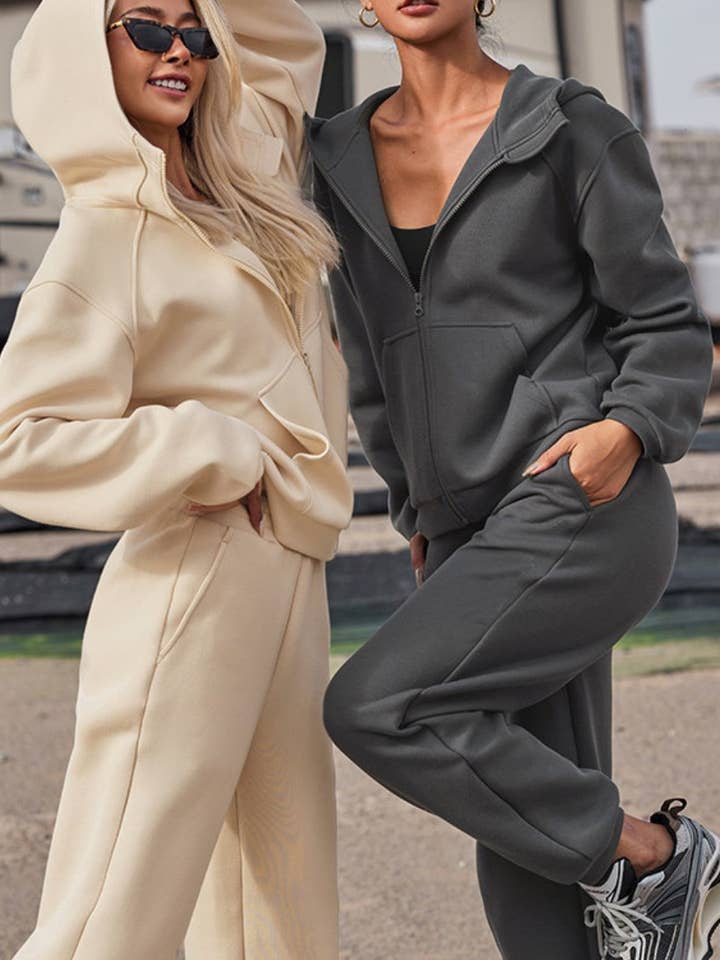 Hooded Long-Sleeved Corset For A Two-Piece Sport for wholesale by HIDDENBRAND