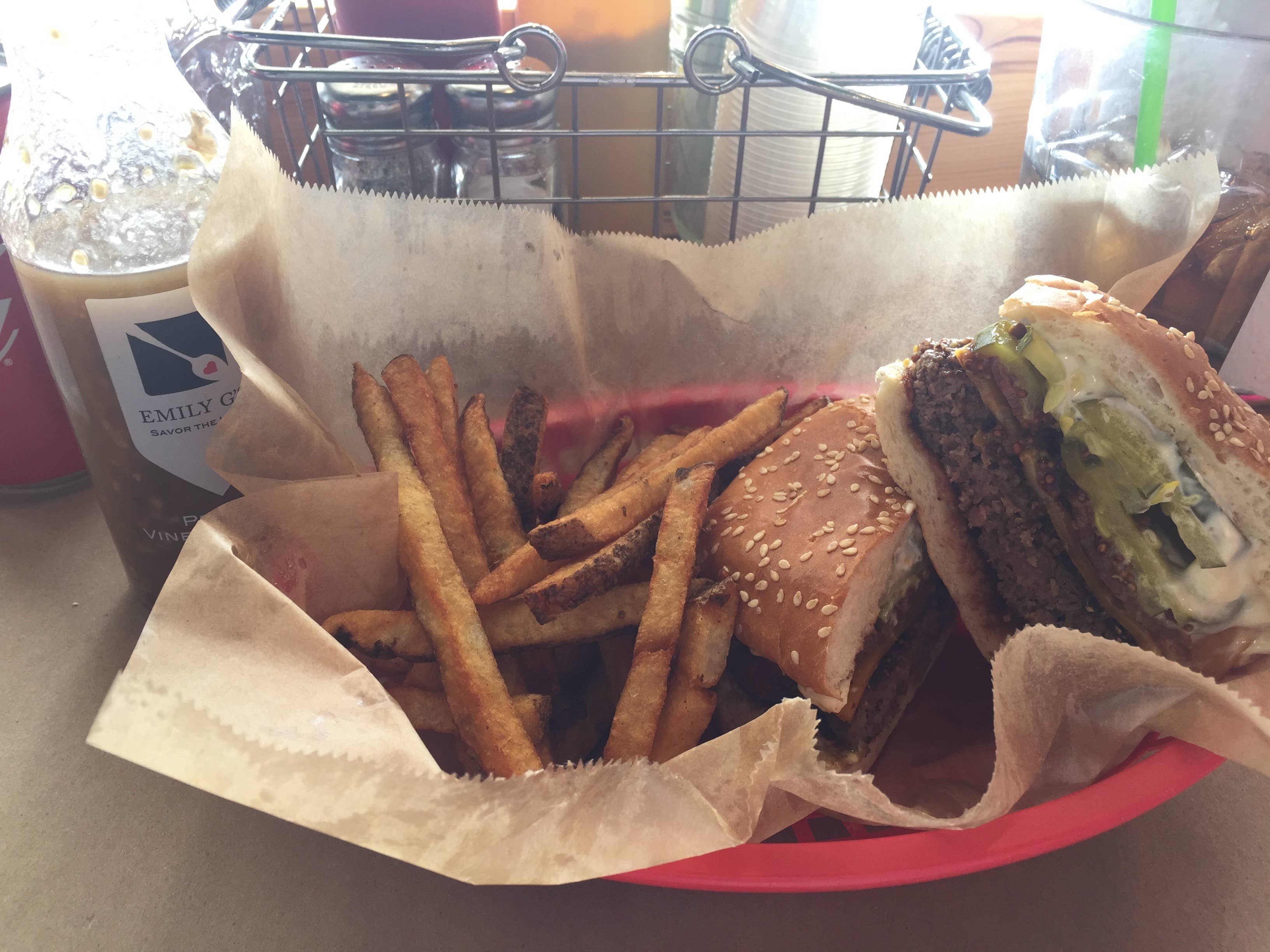 Emily G's - Wholesale Sauce - Pepper Vinegar Sauce5