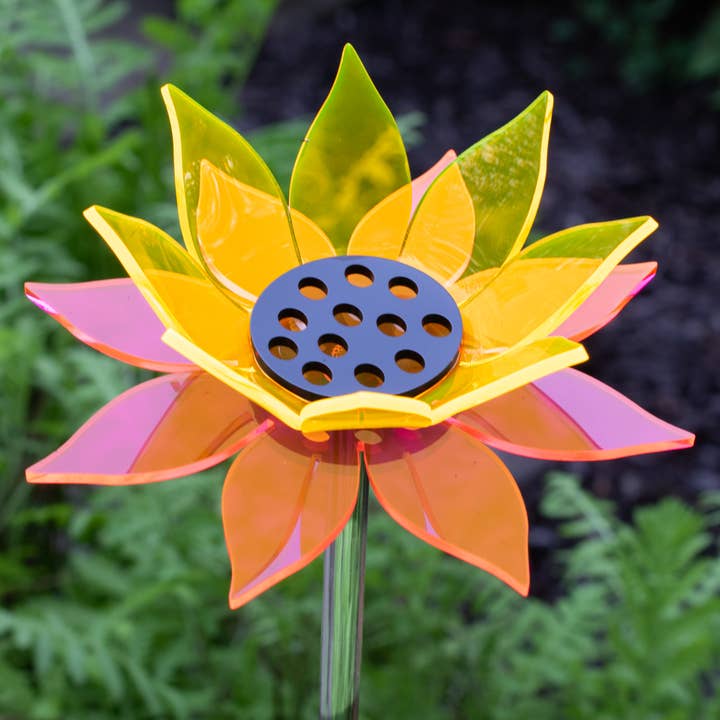 Sunflower stake | Fall garden decor | Colorblend for wholesale by The Colored Petal