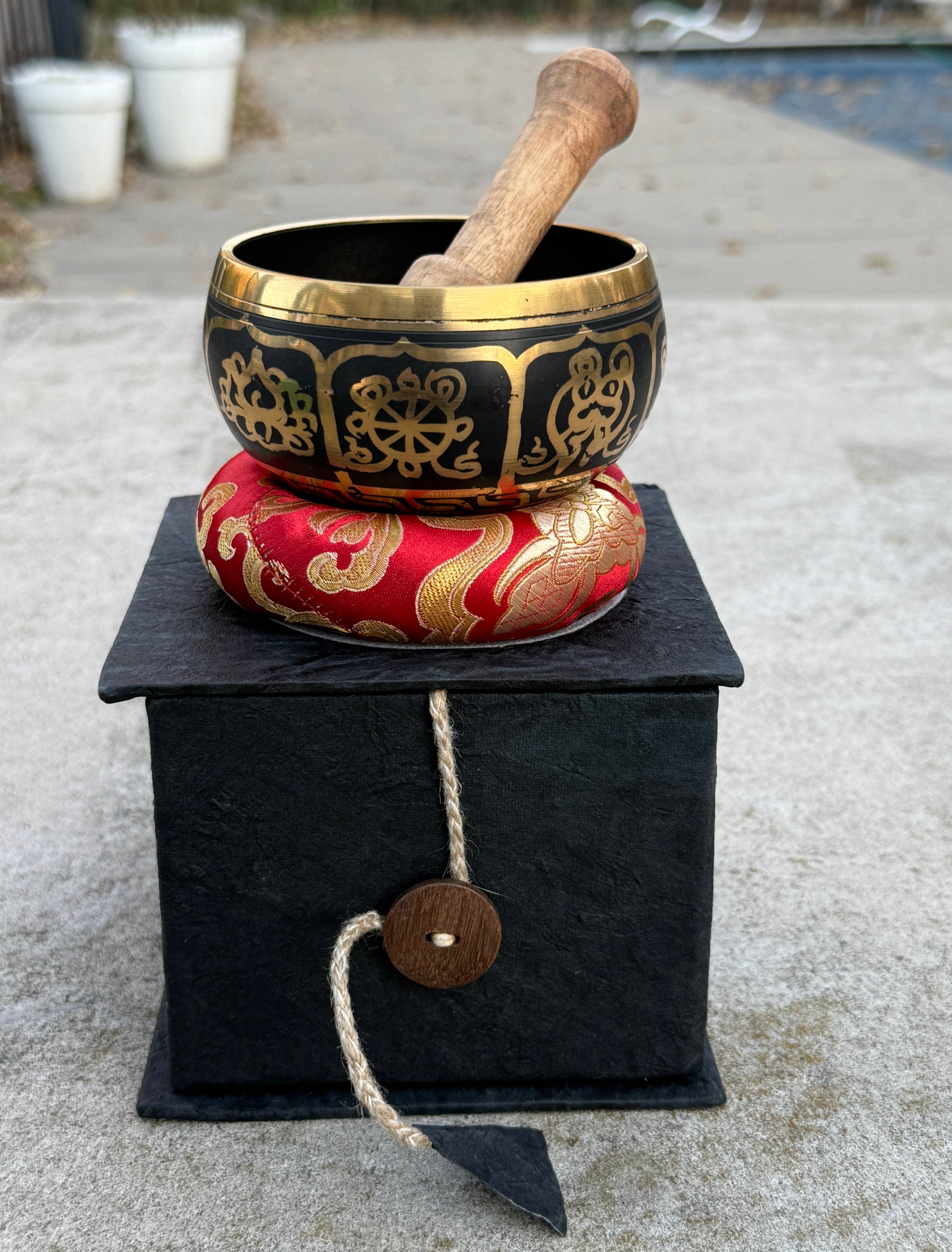 Lungta Imports - Wholesale Meditation Supplies - Tibetan Complete Singing Bowl Gift Box Set 8 Lucky Symbols 25